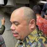 Chief Investment Officer (CIO) of Danantara, Pandu Sjahrir, responds to questions from reporters in Cibubur, West Java, on Sunday (June 1, 2025). (ANTARA/Arnidhya Nur Zhafira)